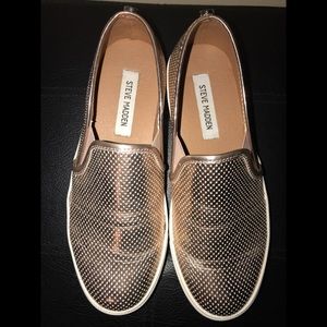 STEVE MADDEN- Rose Gold Sneakers